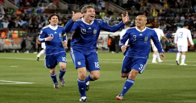 老鹰vs国王直播_老鹰vs国王直播赛事在线观看免费_老鹰vs国王直播无插件流畅-24直播